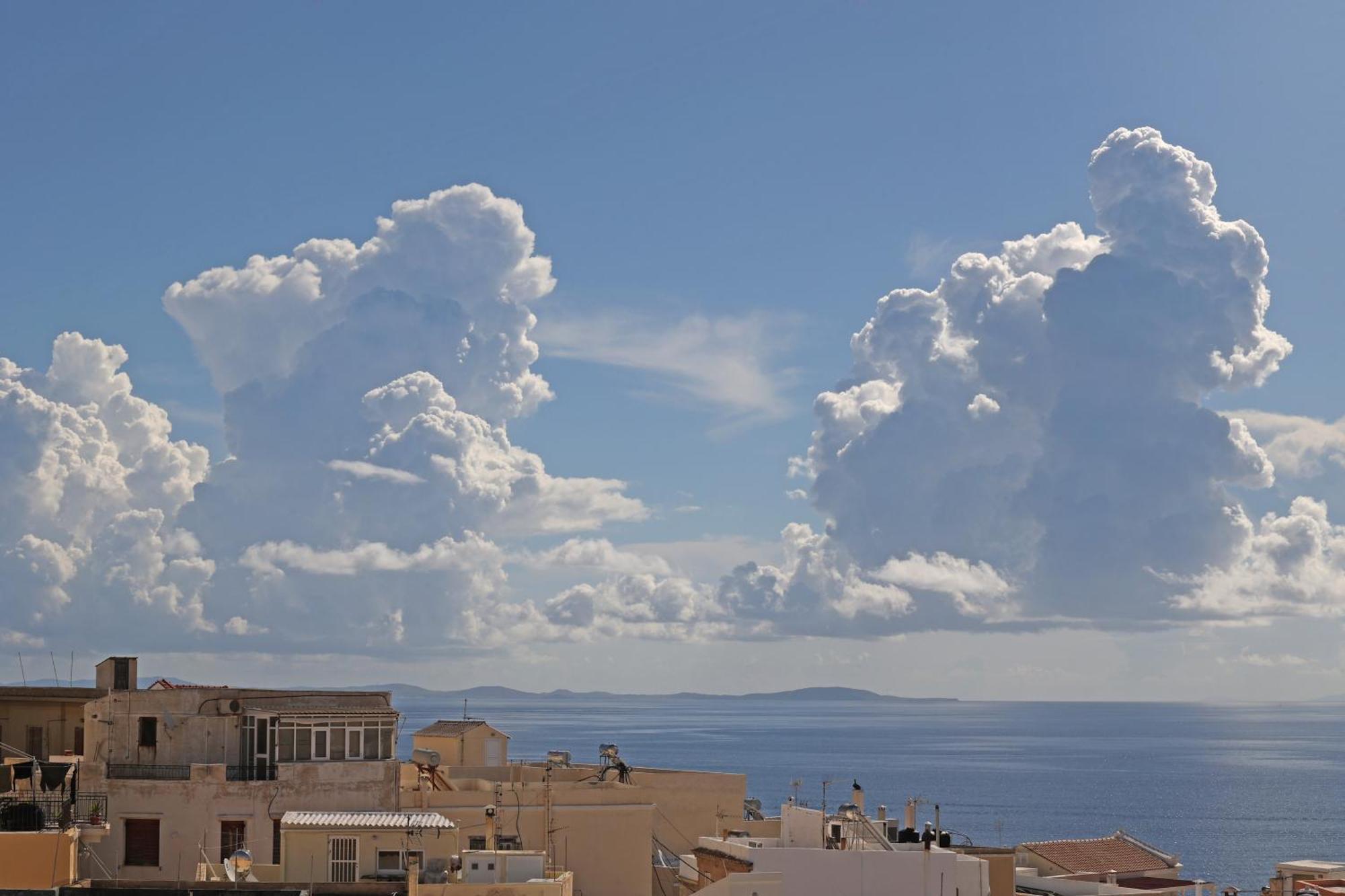 San Nikolas View Guest House Ermoupoli Esterno foto