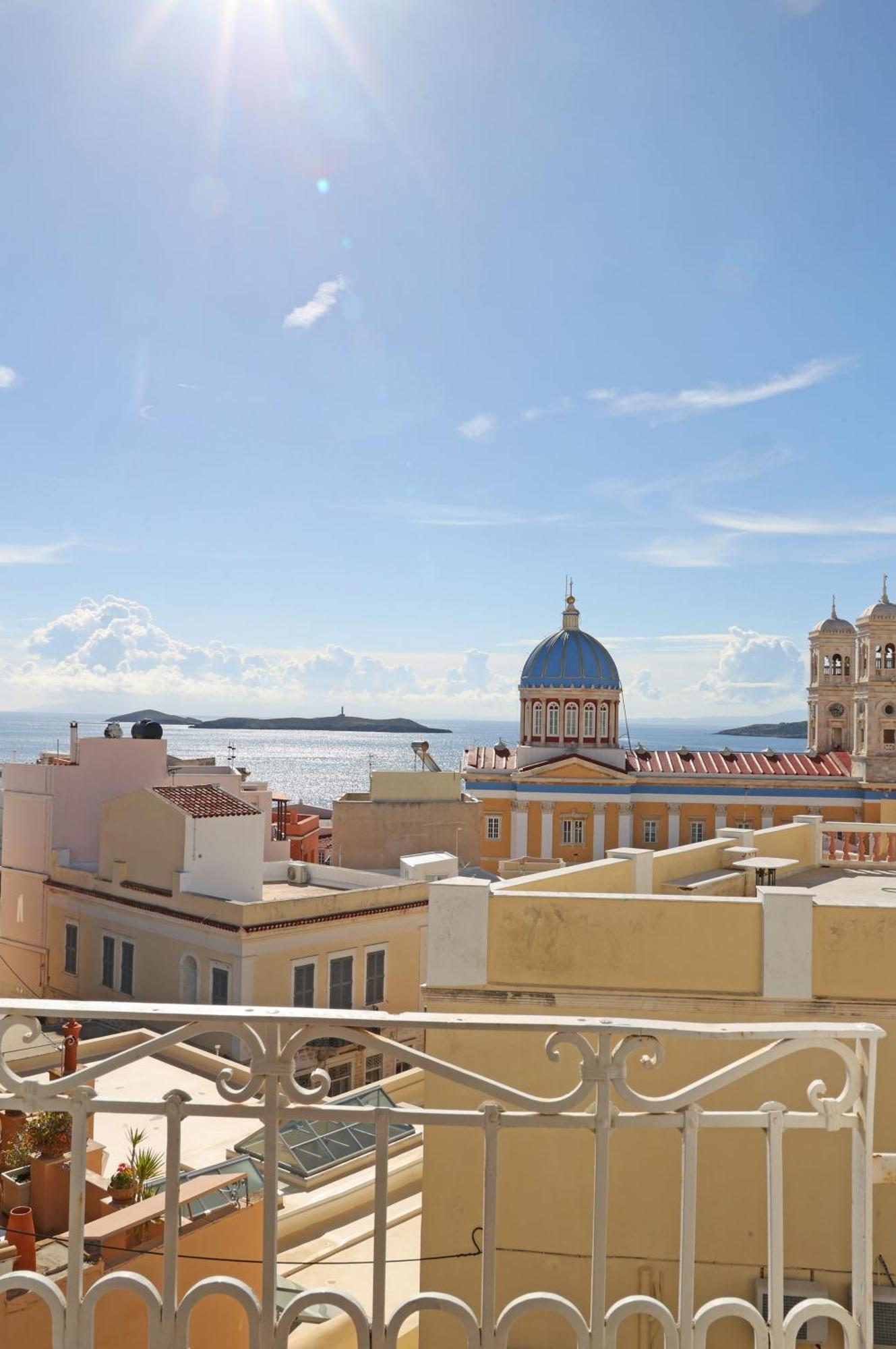 San Nikolas View Guest House Ermoupoli Esterno foto