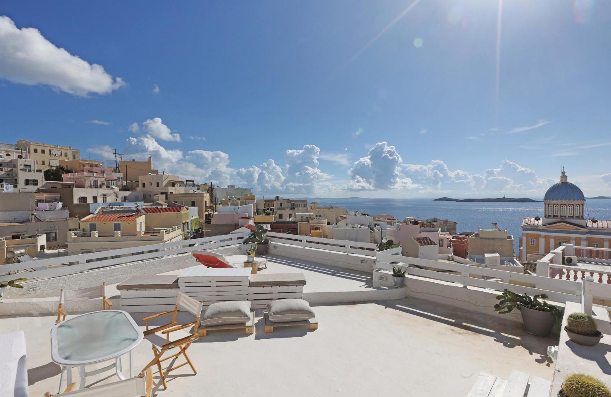 San Nikolas View Guest House Ermoupoli Esterno foto