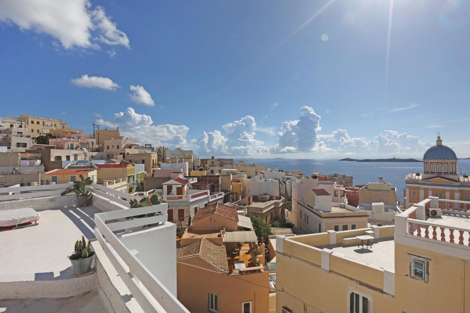 San Nikolas View Guest House Ermoupoli Esterno foto